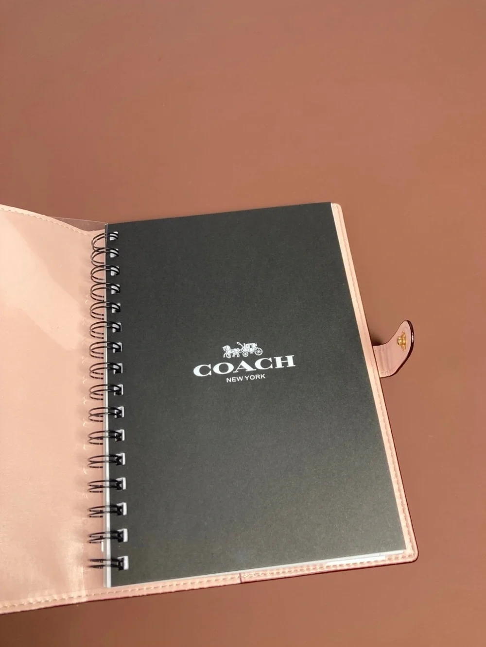 🌸🌷🌸 COACH SIGNATURE NOTEBOOK IN PASTEL PINK / BLUSH LIGHT YELLOW 🌸🌷🌸
